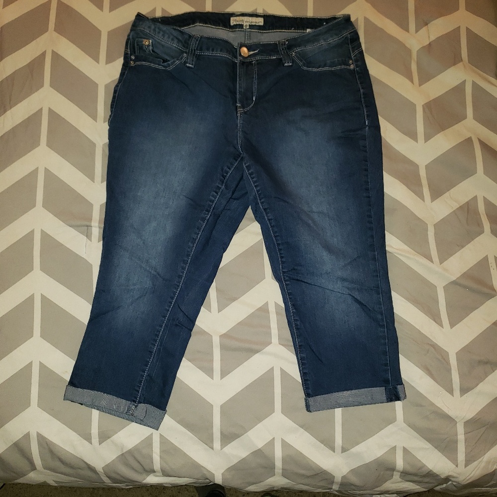 Cuffed Denim Jean Capri